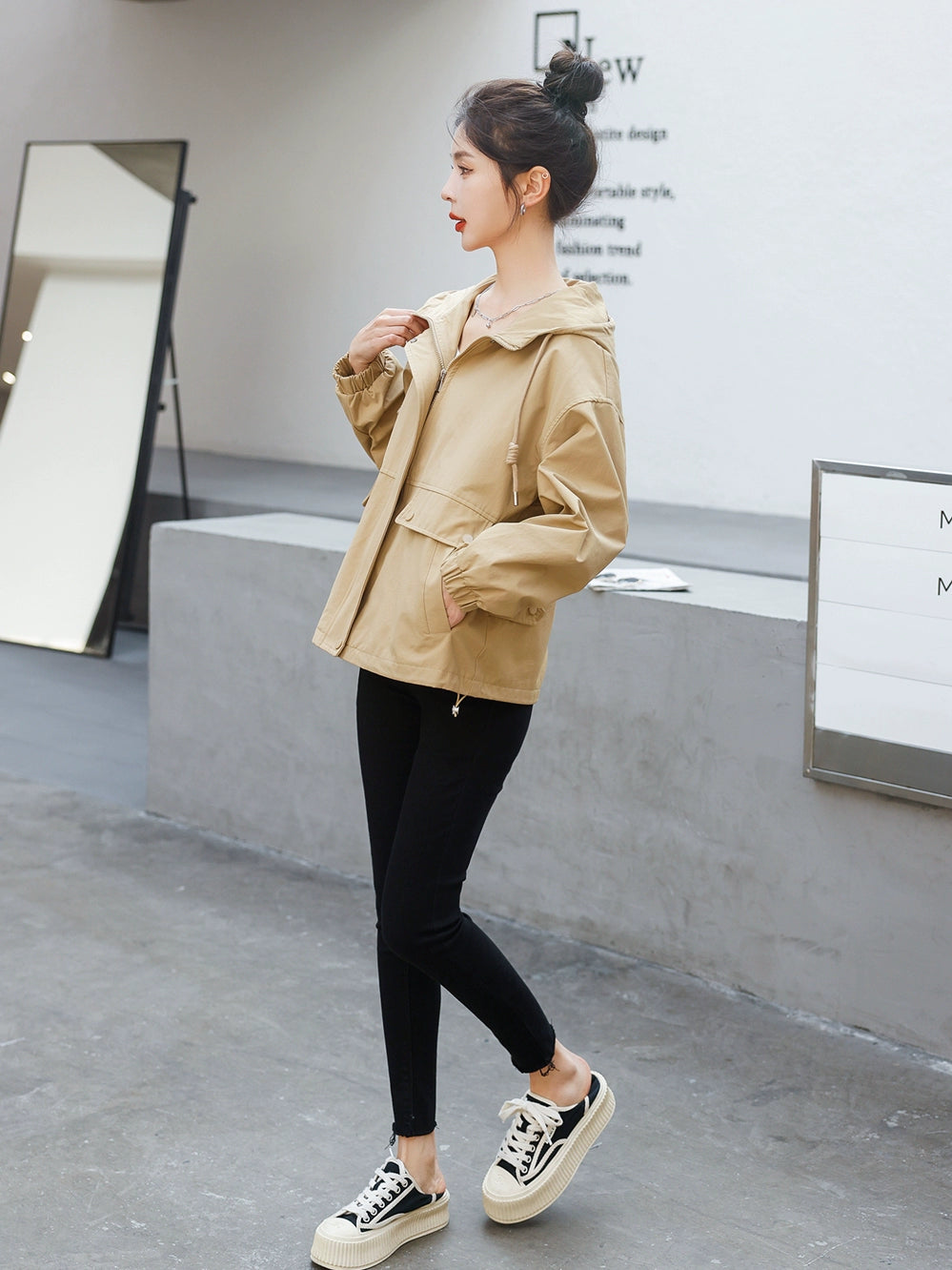 Loose Popular Hot-Selling Product Trench Coat Women's Short Jacket This Year